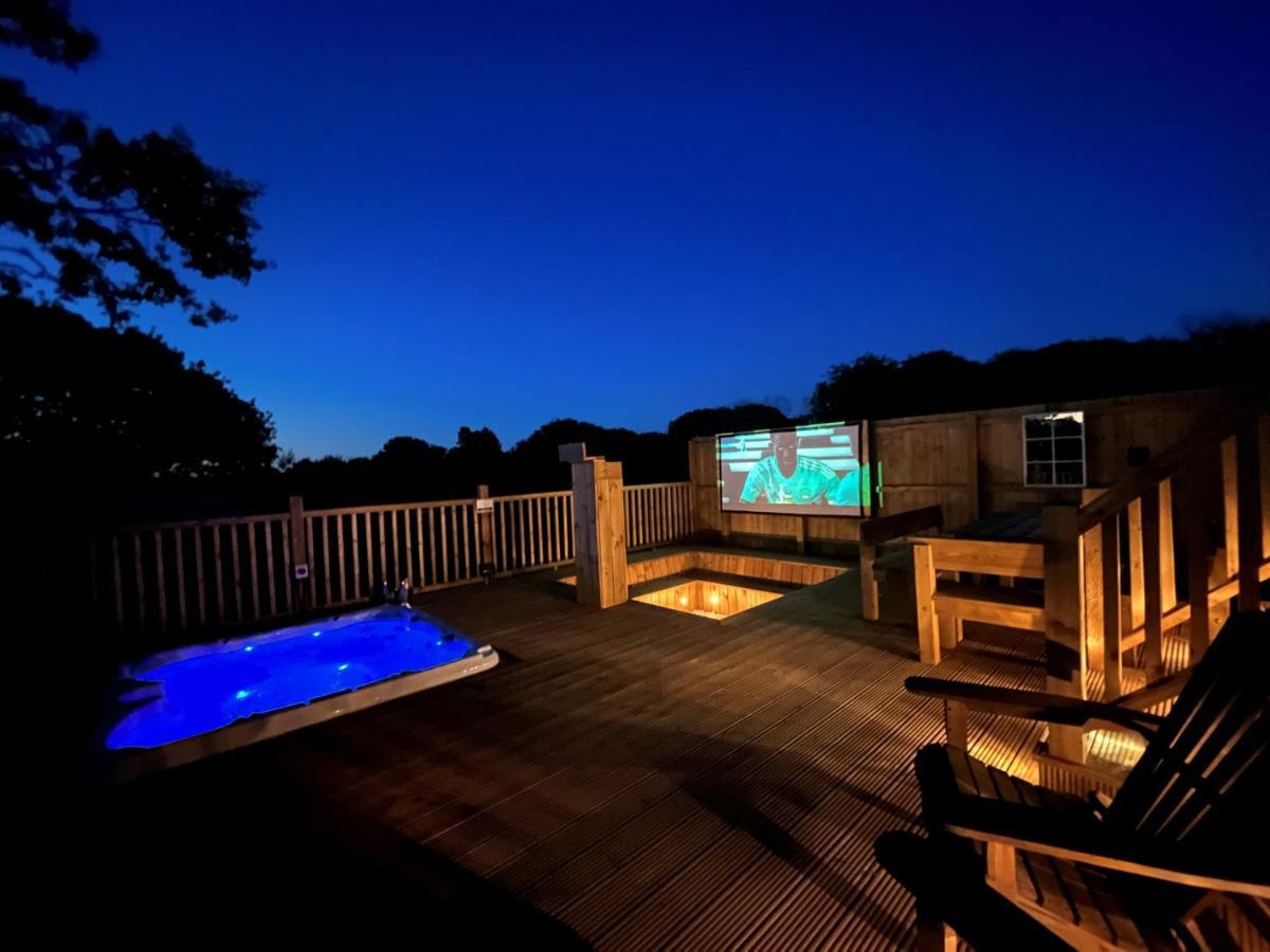 Glamping Aladdin Safari Tent Tenby